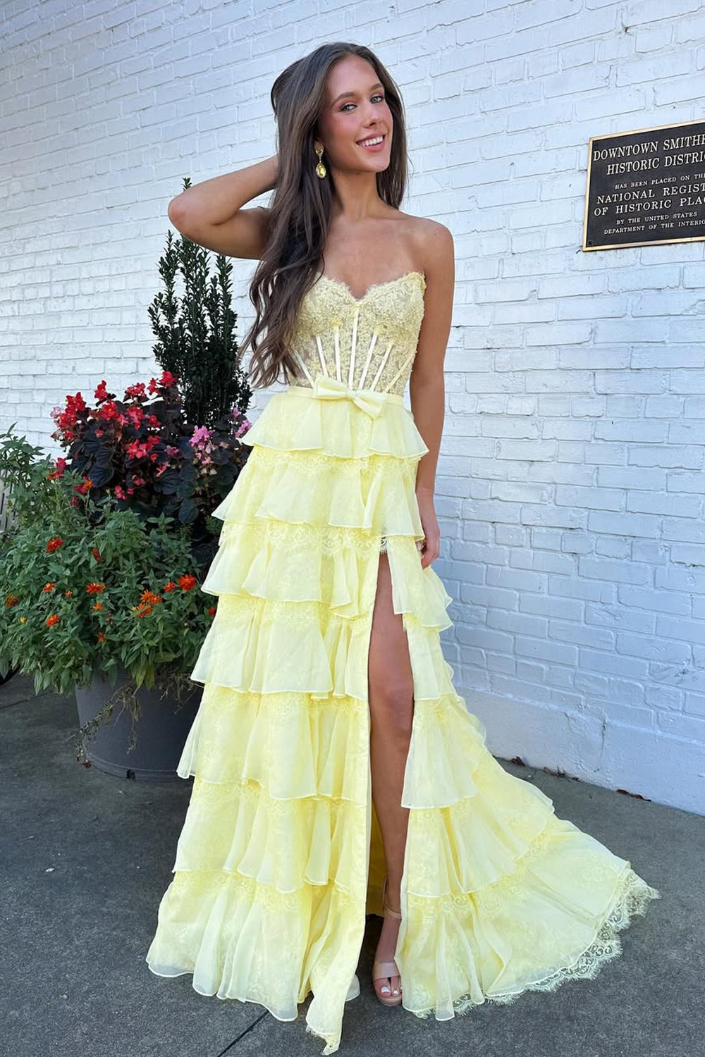 A Line Sweetheart Daffodil Chiffon Tiered Prom Dress with Lace