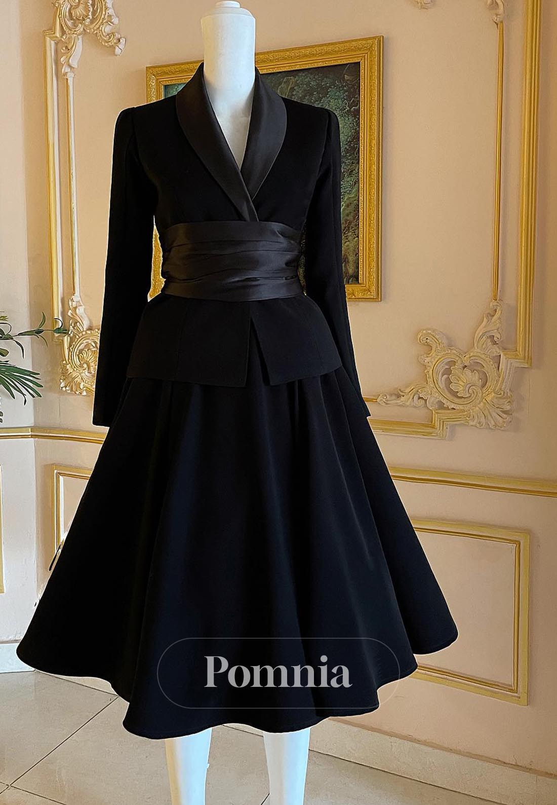 Black Long Sleeves V-Neck Empire-Waist Semi Formal Dress