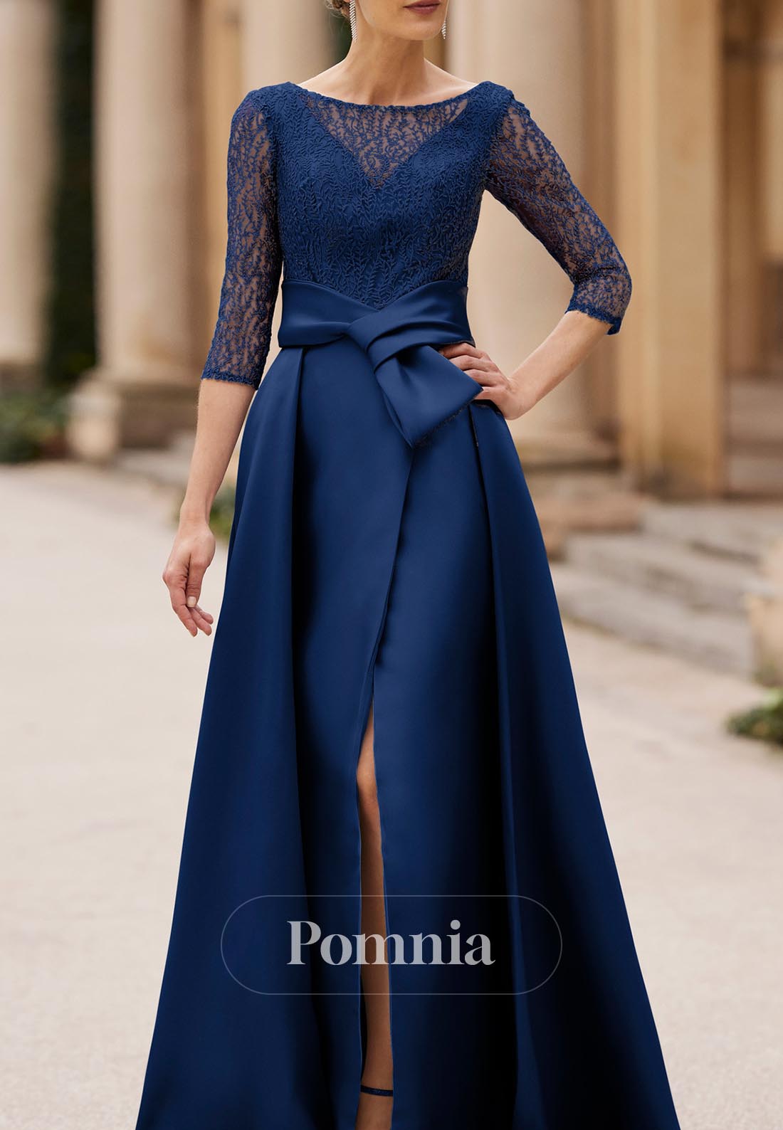 A-Line Long Sleeves Scoop Slit Empire-Waist Mother of the Bride Dress
