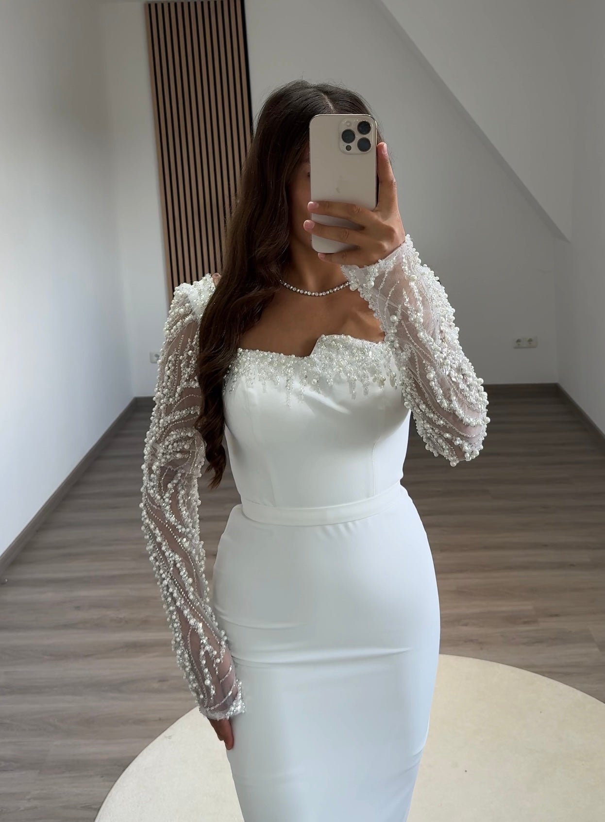 Long Sleeves V-Neck Floral Appliques Ruched Evening Dress