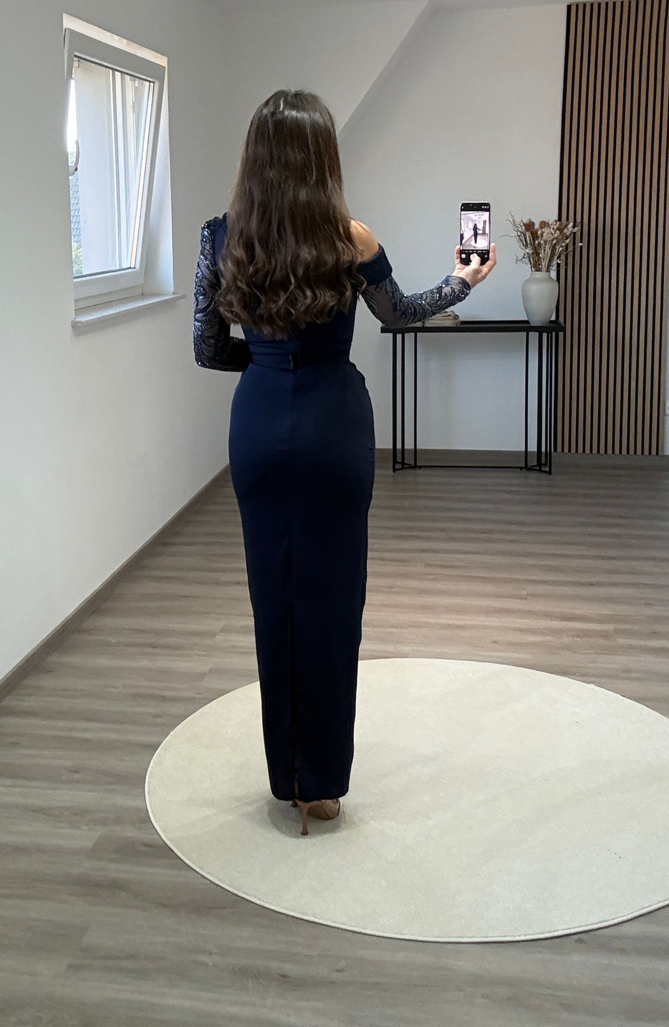 Elegant Long Sleeves V-Neck Ruched Satin Evening Dress