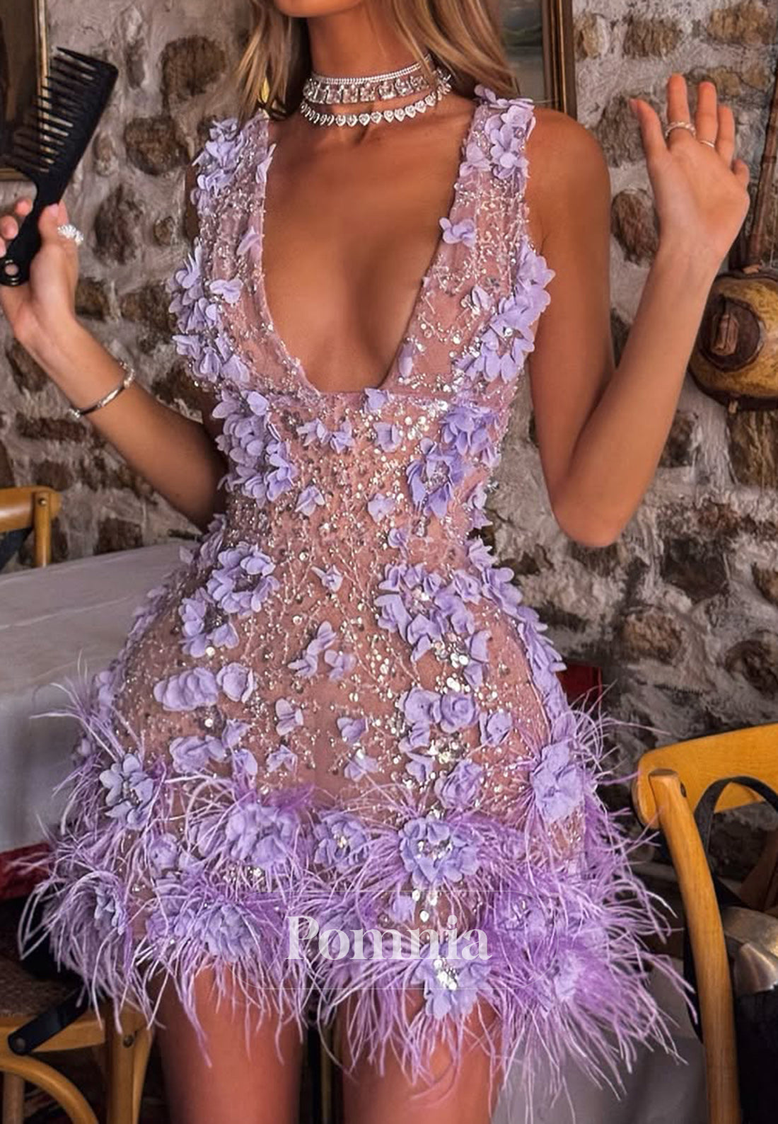 Lilac Spaghetti Straps V-Neck Appliques Homecoming Dress
