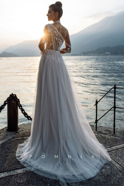P3021 - High Neck Long Sleeves Appliques Tulle Bohemian Wedding Dress