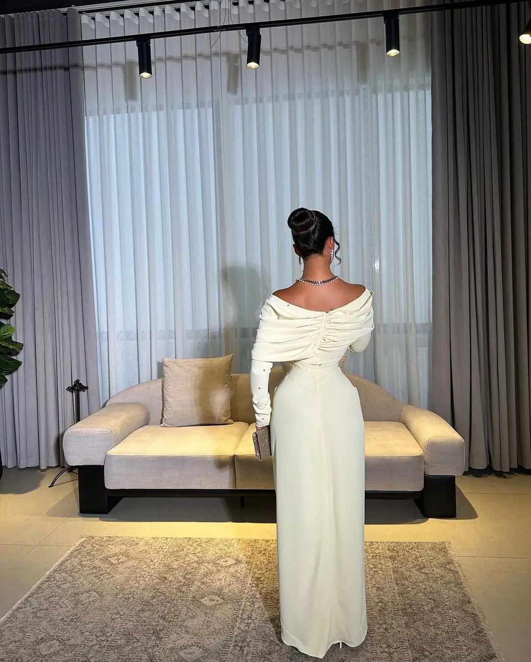 Off Shoulder Sheath Pletas Long Sleeves Formal Evening Dress