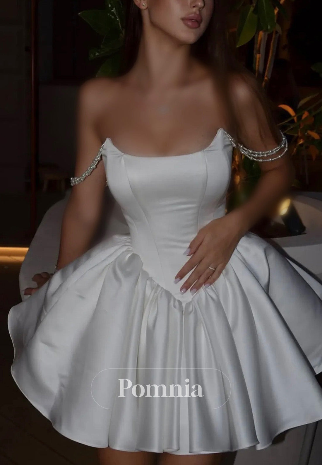 Simple Scoop Sleeveless Pearls Short Wedding Dress