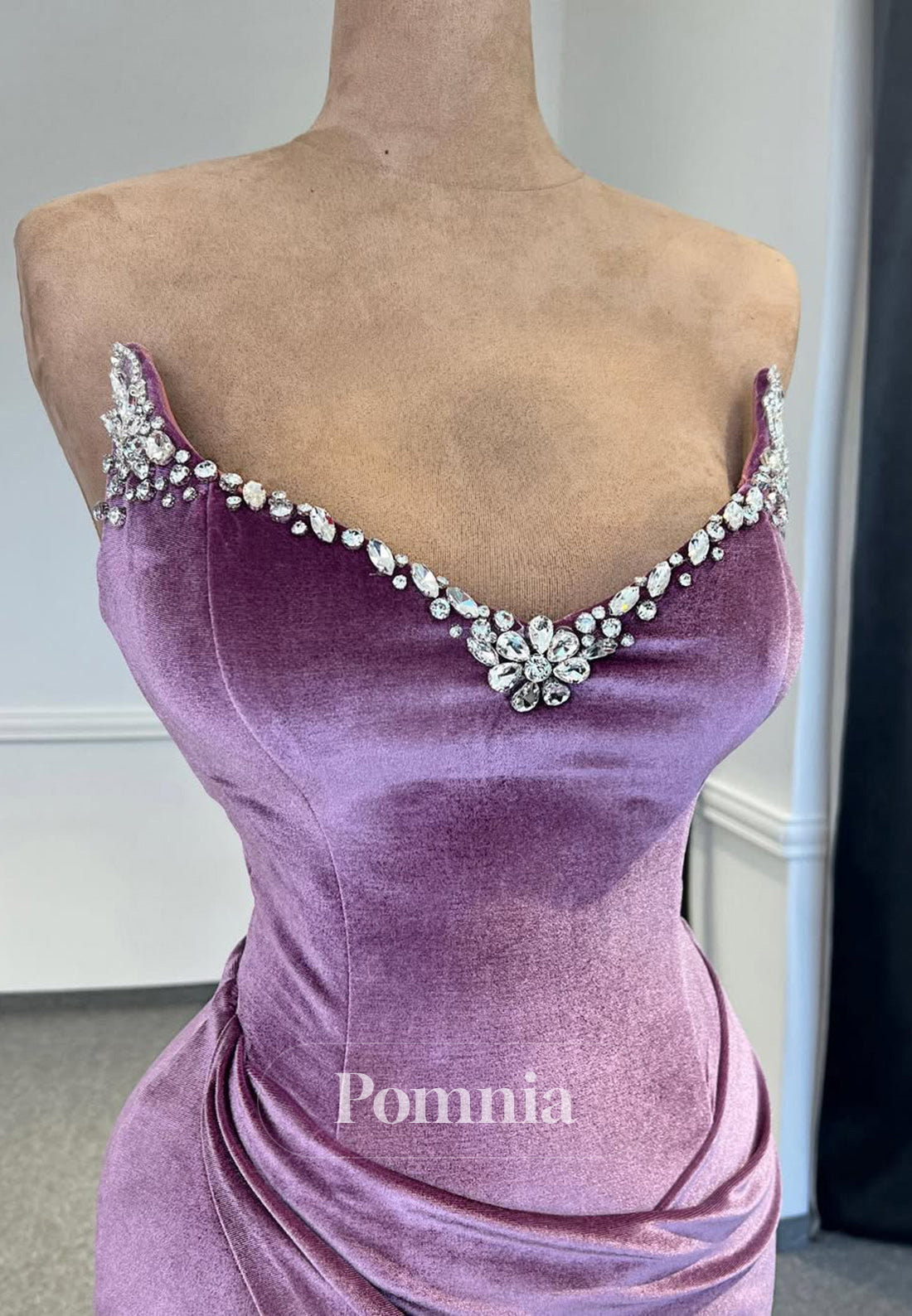 Lilac Sleeveless V-Neck Prom Dress with Slit Beads Evening Party Dress