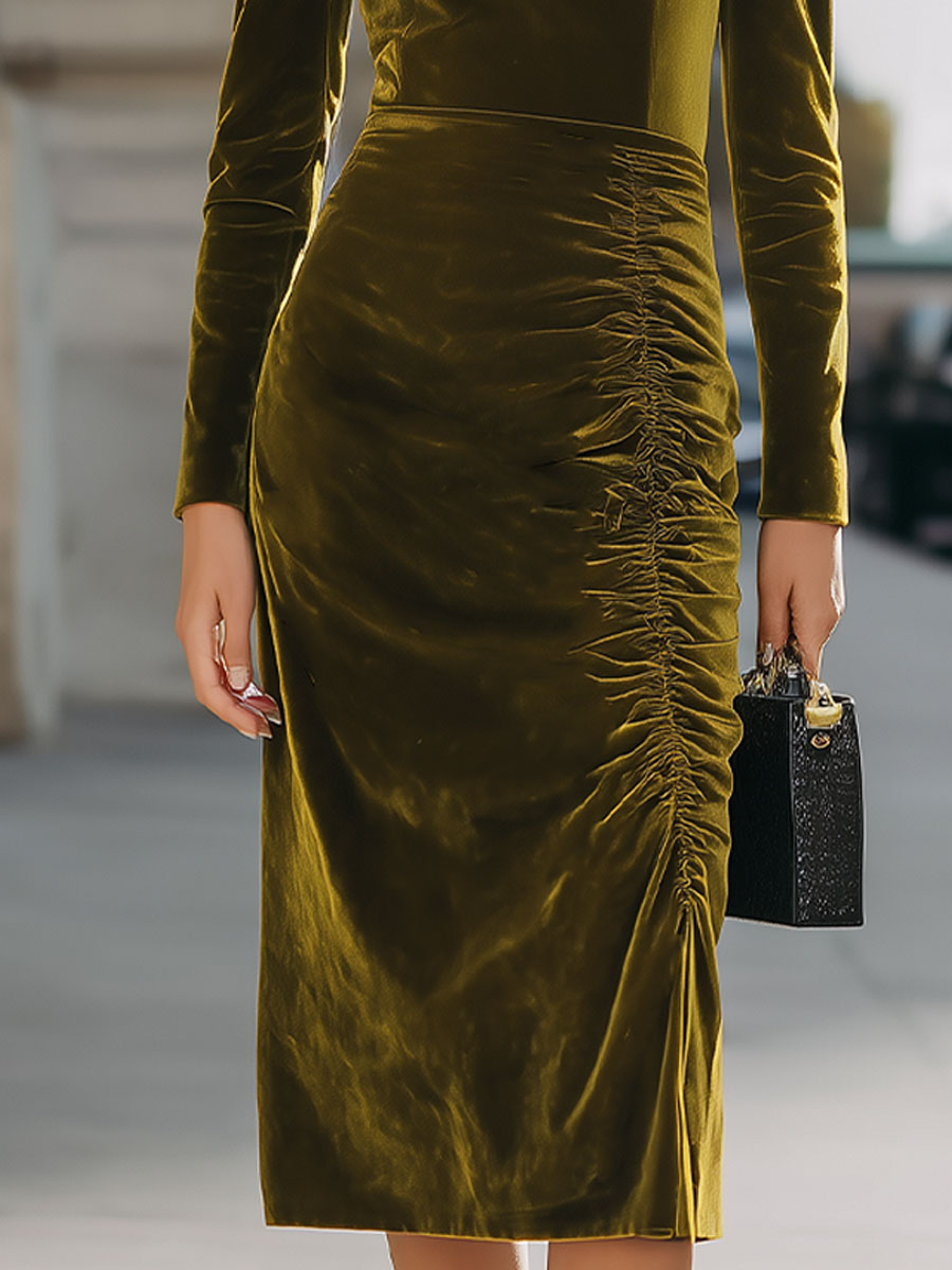 Elegant Olive Green Velvet Puff-Sleeve Ruched Midi Dress