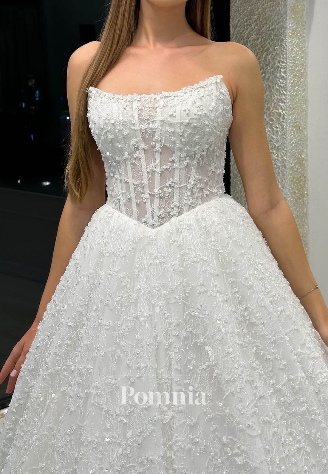 Charming Sleeveless Strapless Corset Tulle A-Line Wedding Dress