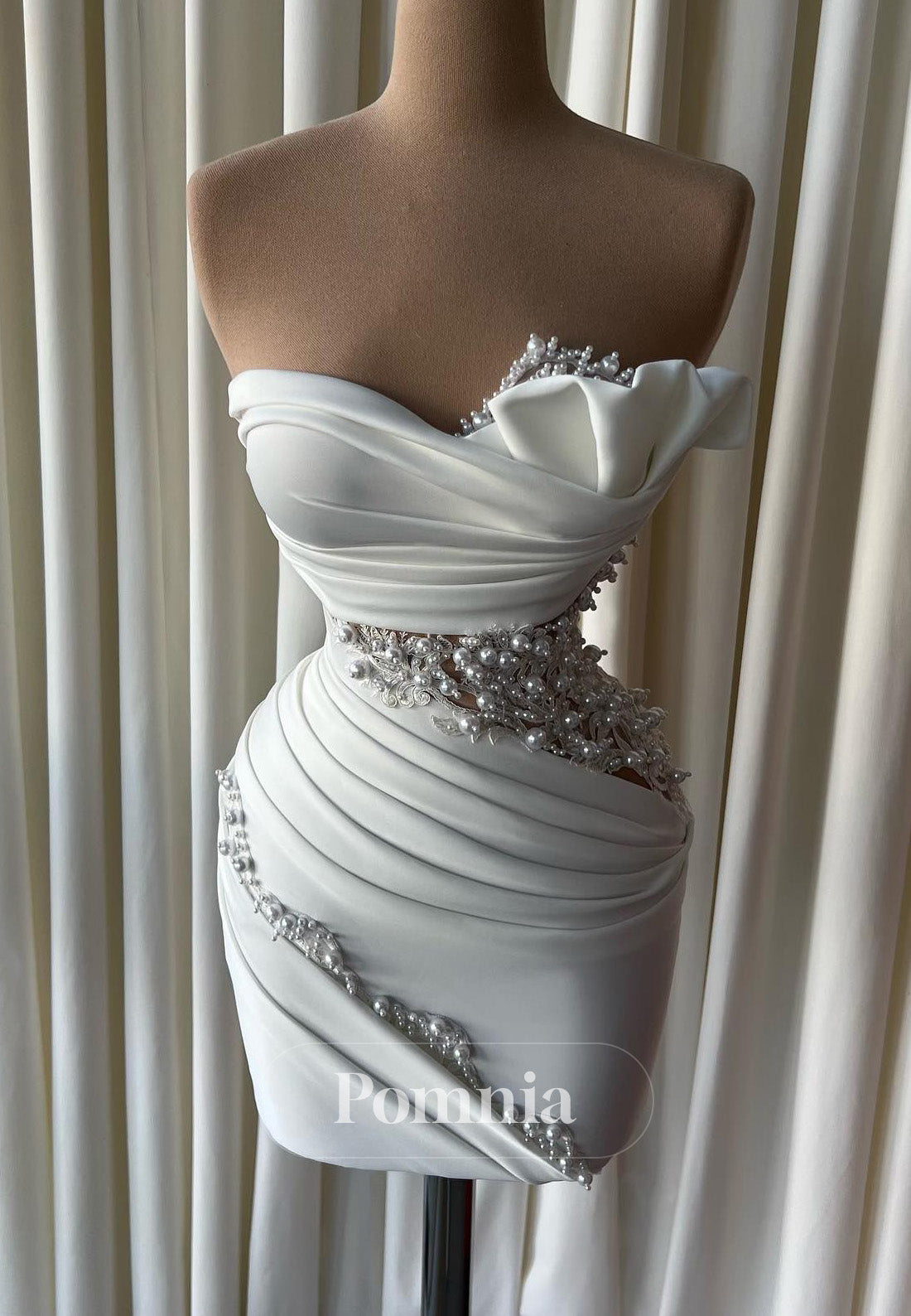 Charming A-Line Strapless Sleeveless Corset Homecoming Dress