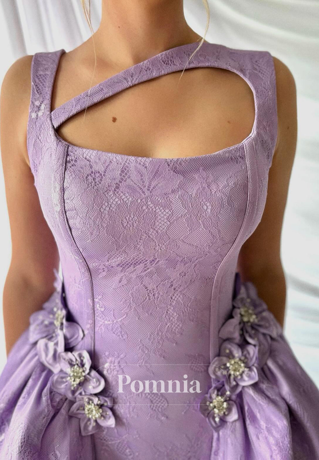 Lilac Spaghetti Straps Square Appliques Homecoming Dress