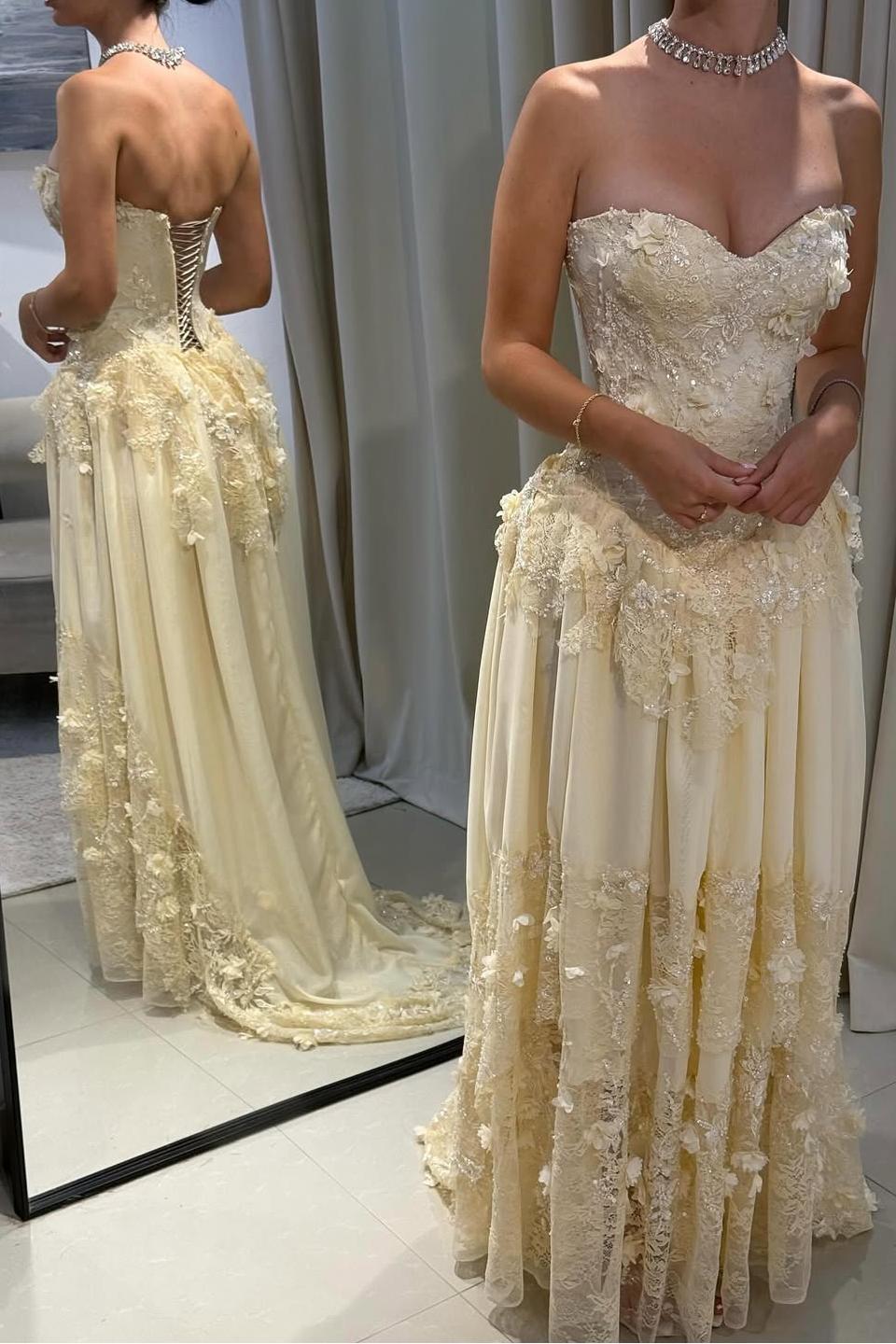 Chic Strapless Sleeveless Long Prom Dress With Pleated Appliques