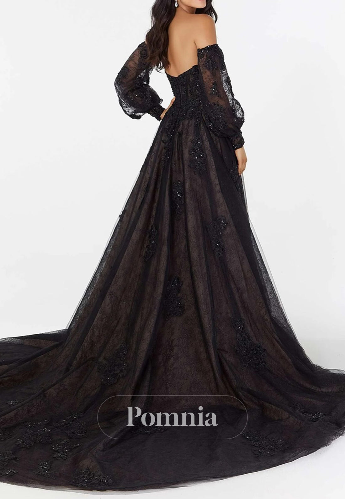 Black Long Sleeves Sweetheart Floral Appliques Wedding Dress