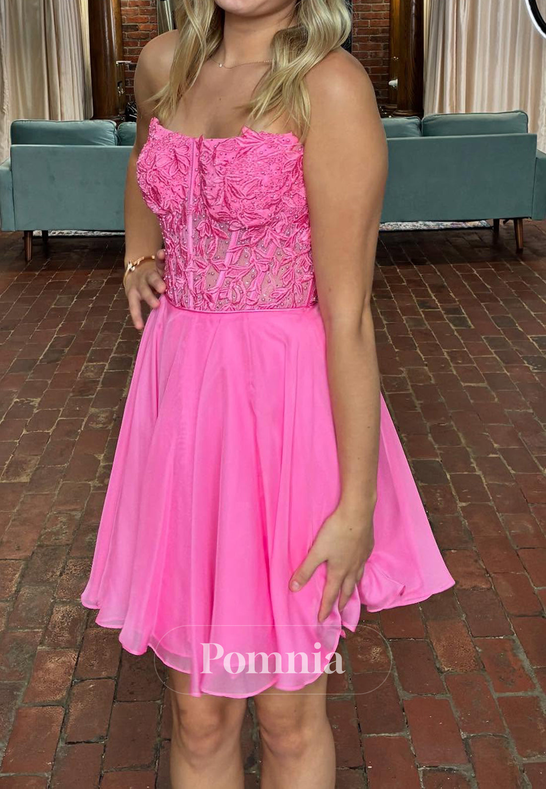 Blushing Pink Sleeveless Strapless Corset Appliques Short Homecoming Dress
