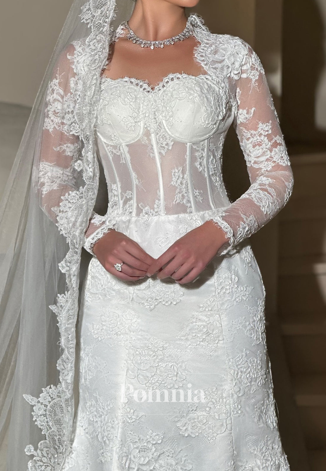 Long Sleeves Sweetheart Corset Tulle Lace Wedding Dress