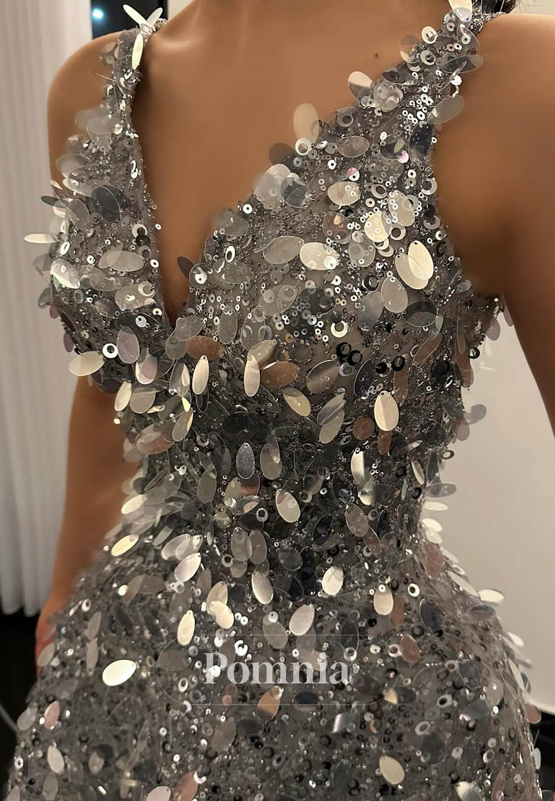 Sparkly Spaghetti Straps V-Neck Sequins Prom Dress