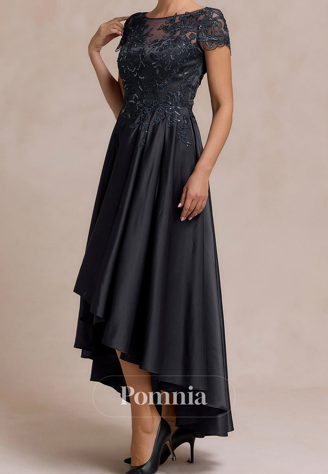 Black A-Line Short Sleeves Scoop Appliques Satin Mother of the Bride Dress