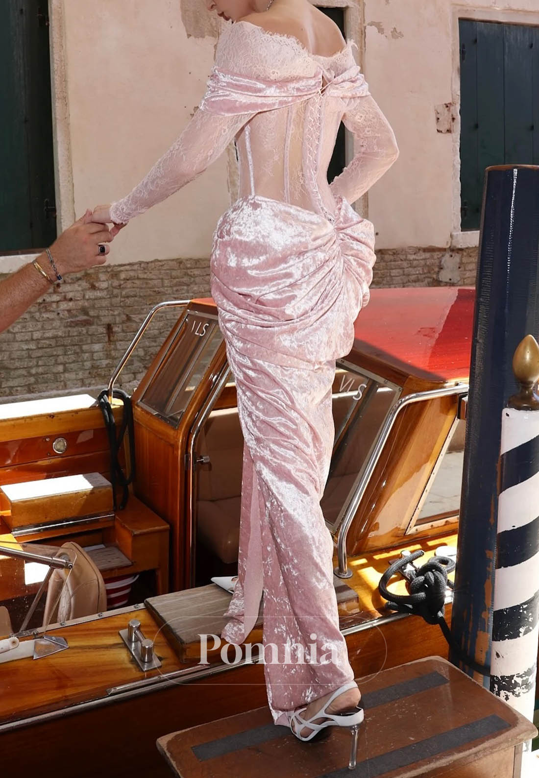 Rose Petal Long Sleeves Sweetheart Corset Tulle Prom Dress