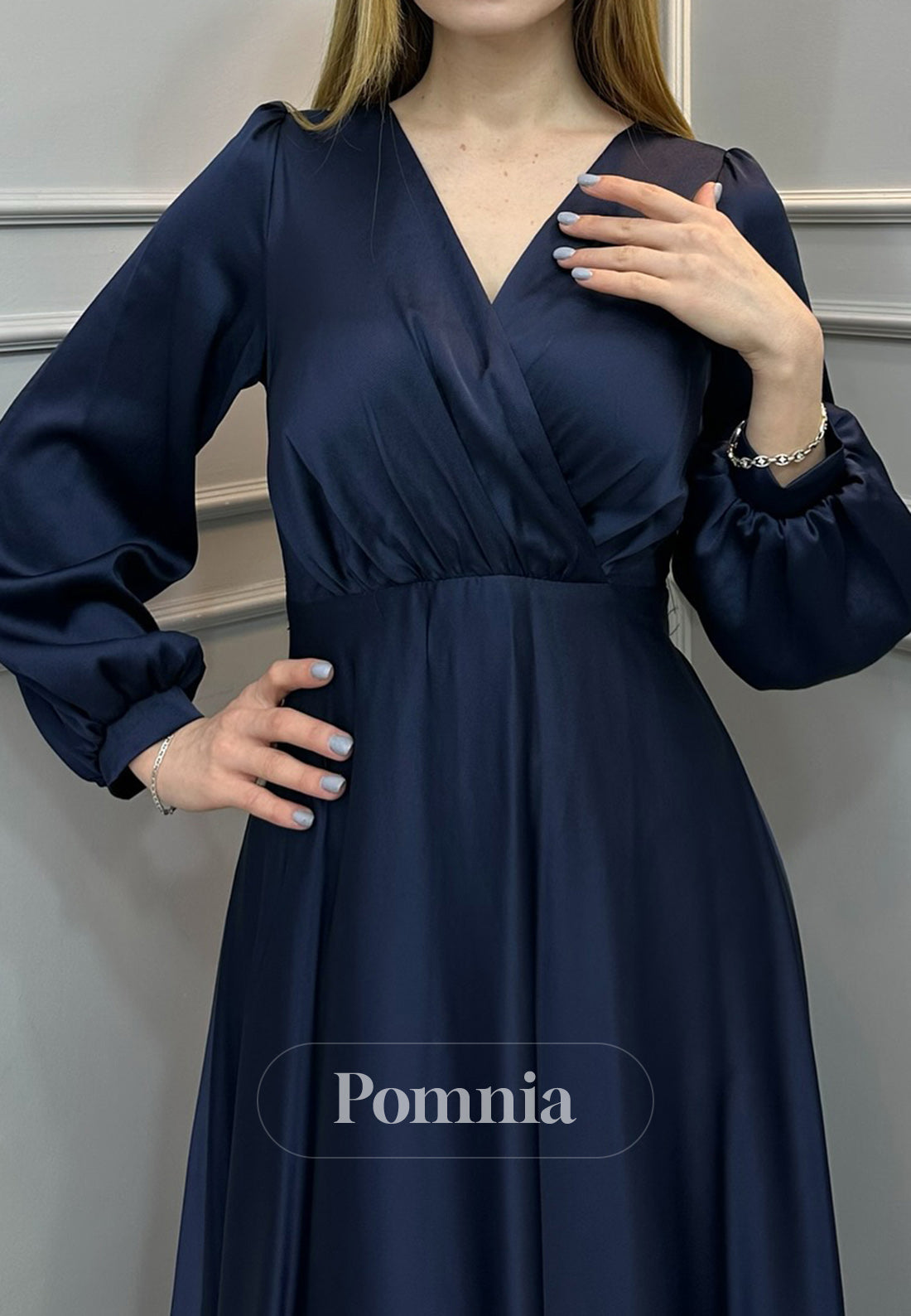 Simple Long Sleeves V-Neck Empire-Waist Evening Dress