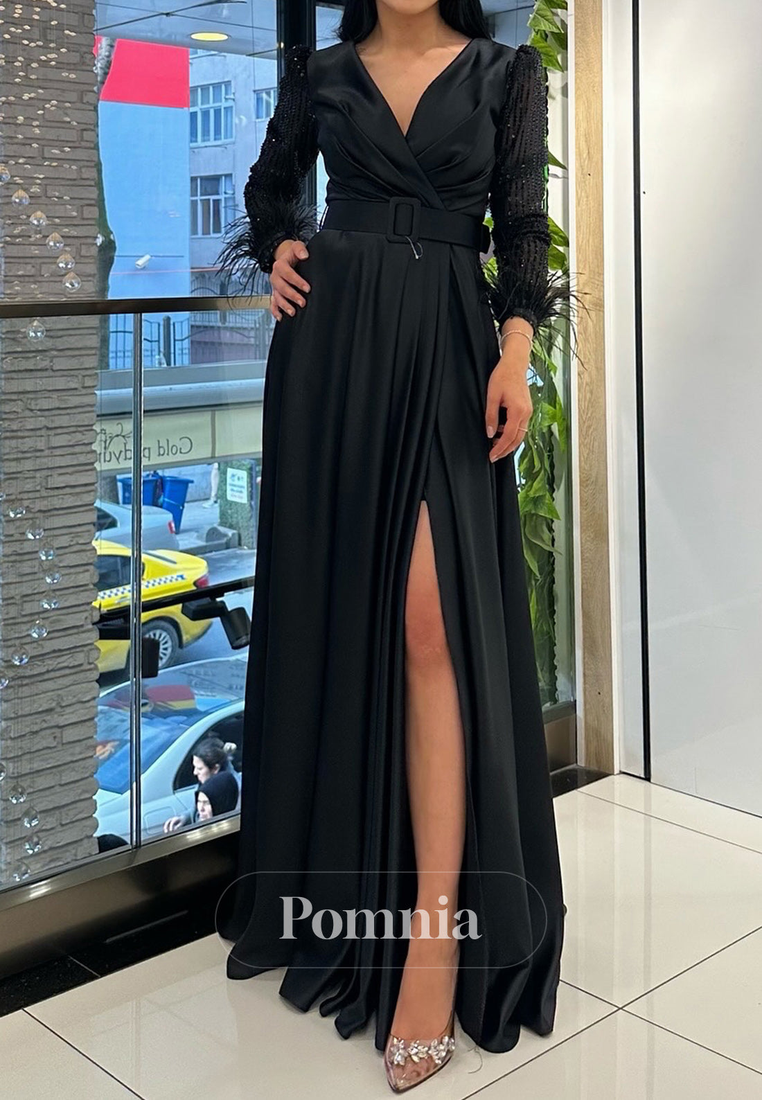 Elegant Long Sleeves V-Neck Empire-Waist Evening Dress