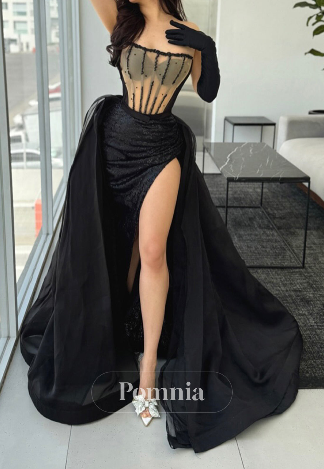 Black Sleeveless Strapless Corset Tulle Slit Ruched Prom Dress