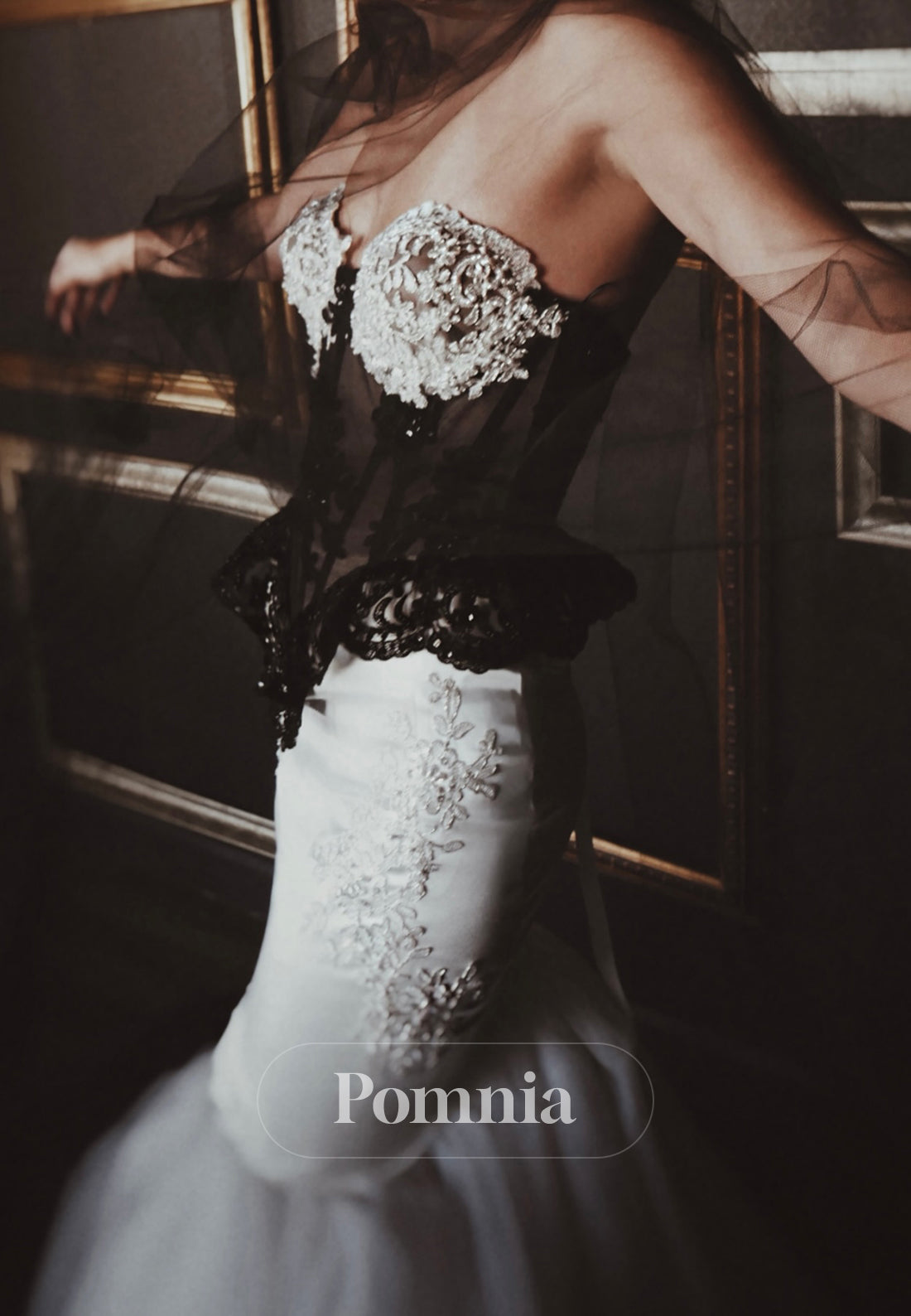 Charming Sleeveless Strapless Sequins Corset Wedding Dress