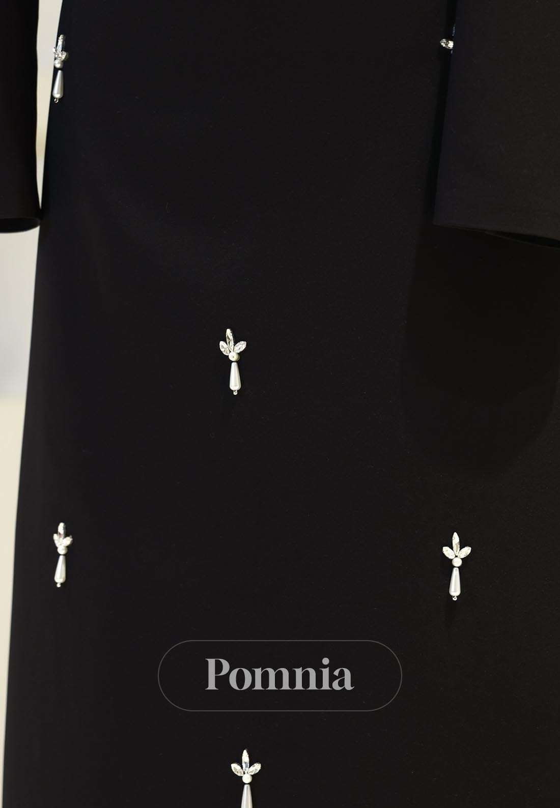 Charming A-Line High Neck Long Sleeves Empire-Waist Evening Dress