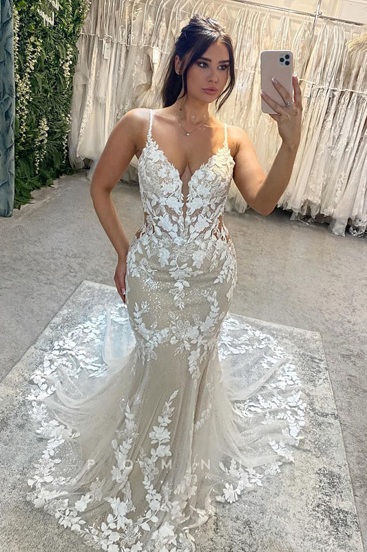 P3127 - Classic Mermaid Spaghetti Straps V-Neck Lace Appliques Long Beach Wedding Dress