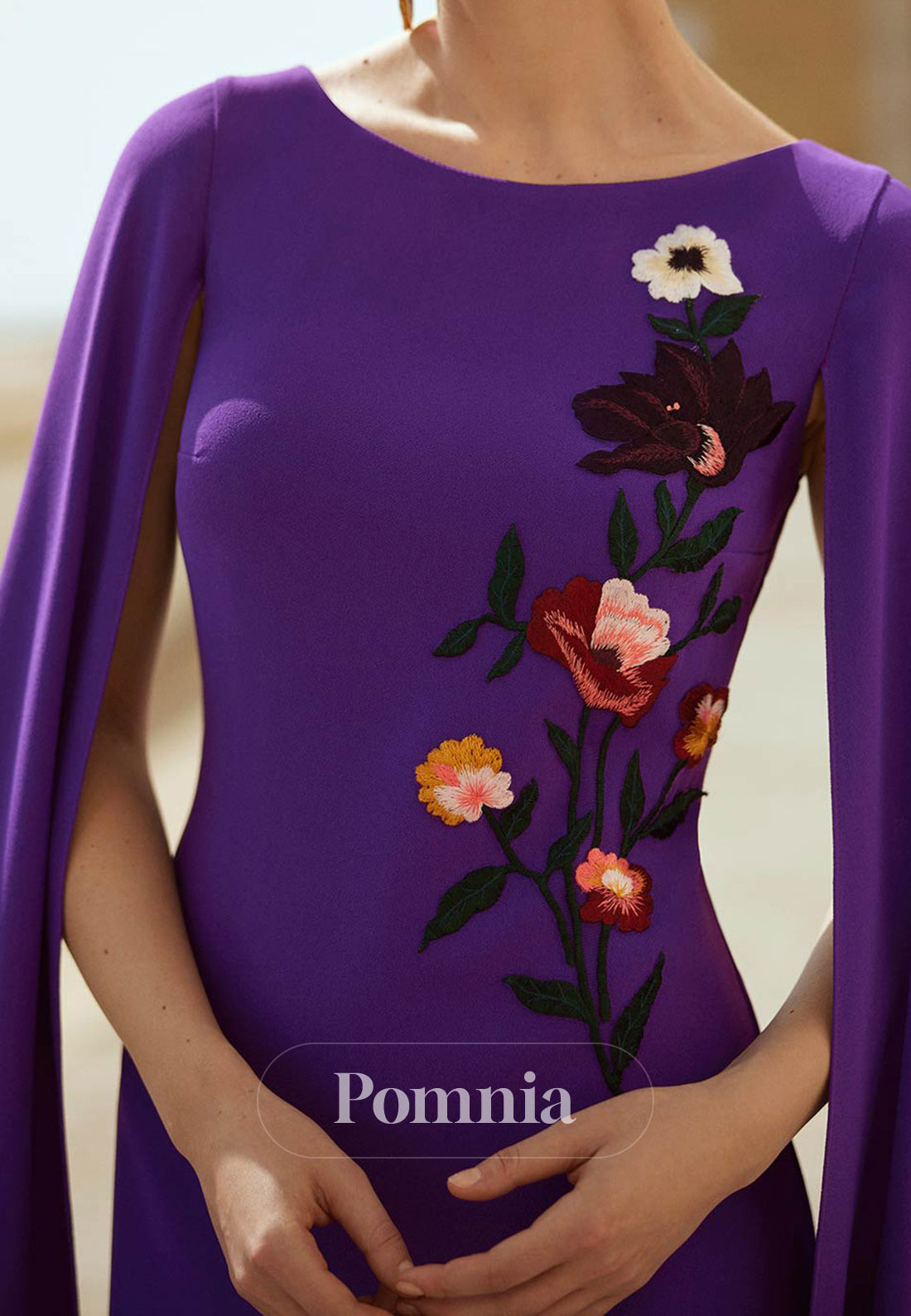 Elegant Long Sleeves Scoop A-Line Appliques Mother of the Bride Dress