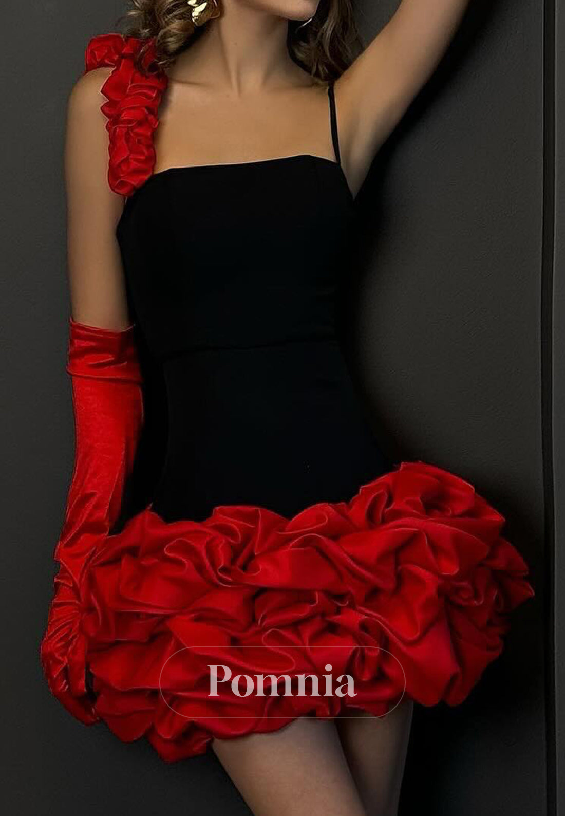 Simple Spaghetti Straps Square Appliques Short Homecoming Dress