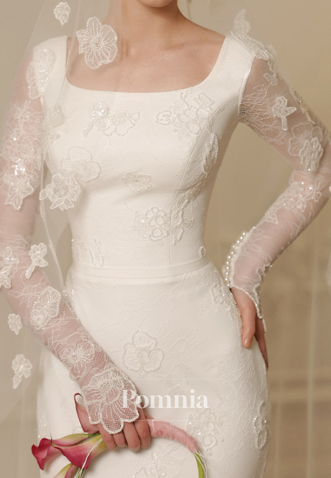 Charming Long Sleeves Square Floral Appliques Mermaid Wedding Dress