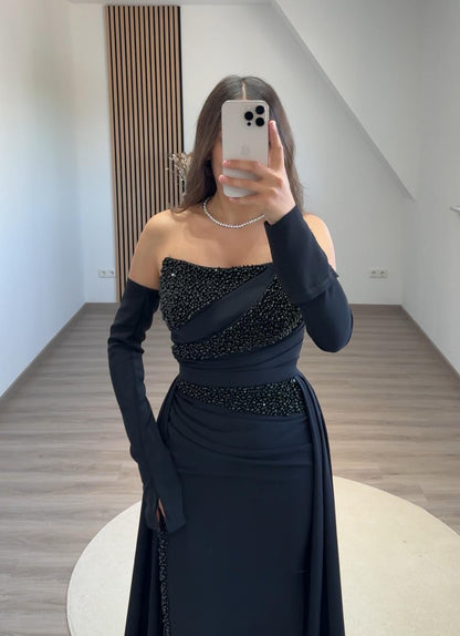 Long Sleeves V-Neck Appliques Empire-Waist Evening Dress