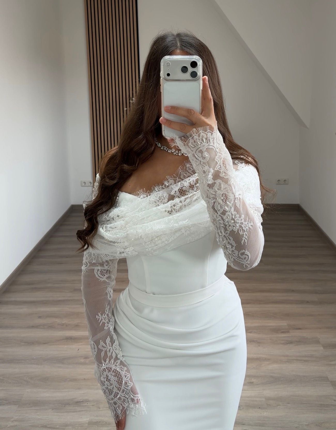 A-Line Long Sleeves Scoop Floral Appliques Evening Dress