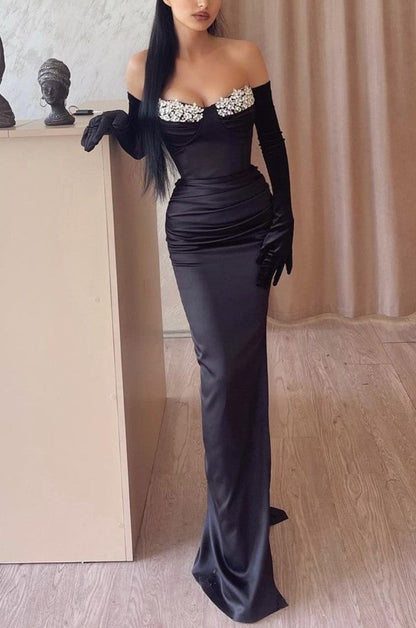 Black Strapless Prom Dress Mermaid Appliques Satin Rhinestone with Gloves