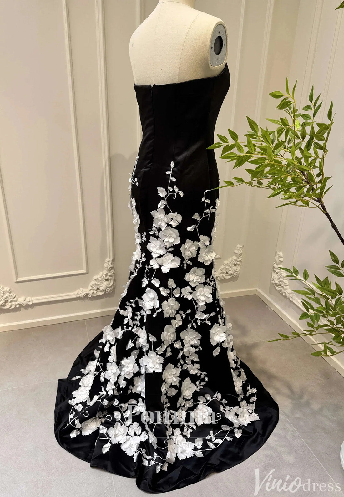 3D Floral Sleeveless Strapless Black and White Mermaid Prom Dress