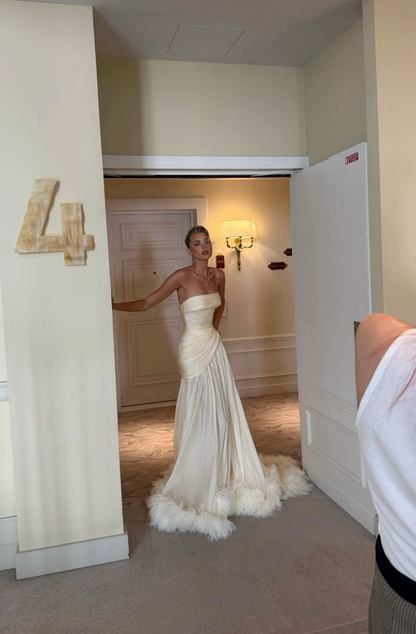 Strapless Ivory Classy Wedding Dress