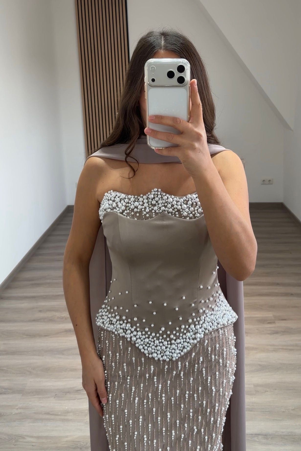 Elegant Long Sleeves Scoop Sequins A-Line Evening Dress