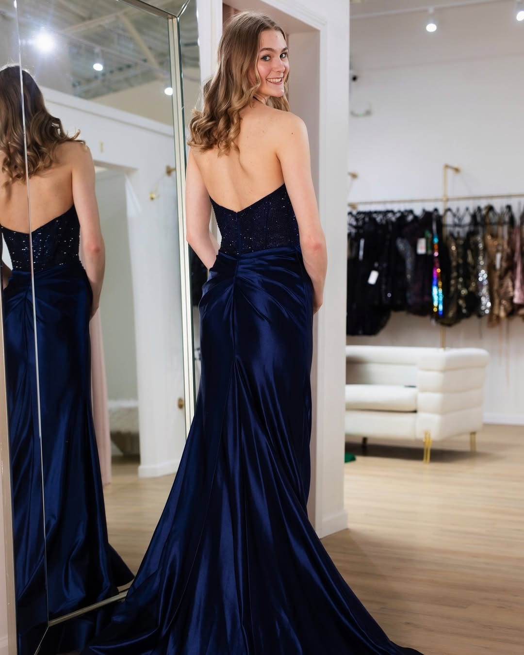 V Neck Evening Dresses Long Mermaid Satin Lace Beaded Prom Gowns