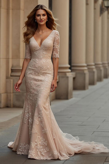 Champagne Sweep Train Mermaid V-Neck Mother of the Bride Dress with Appliques