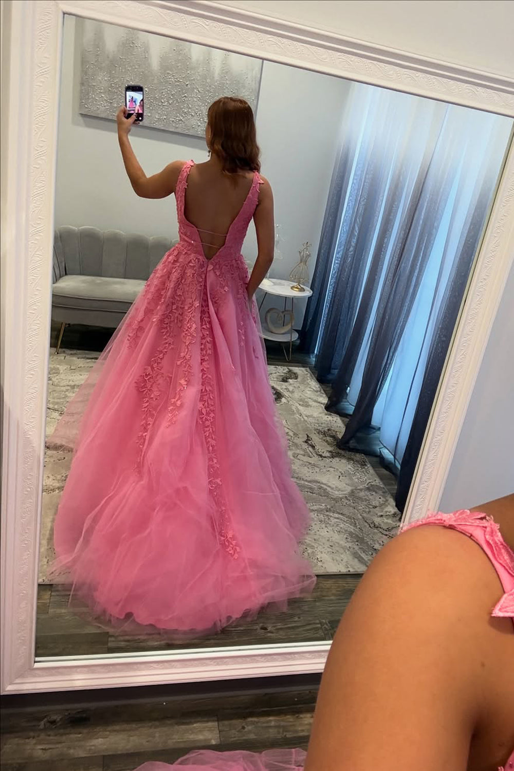 Charming A Line V Neck Pink Tulle Prom Dress with Appliques