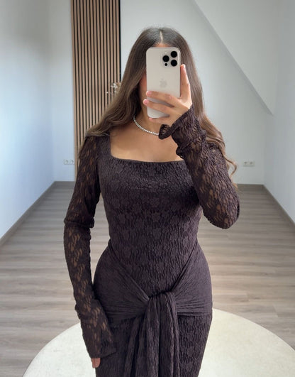 Charming Appliques Evening Dress