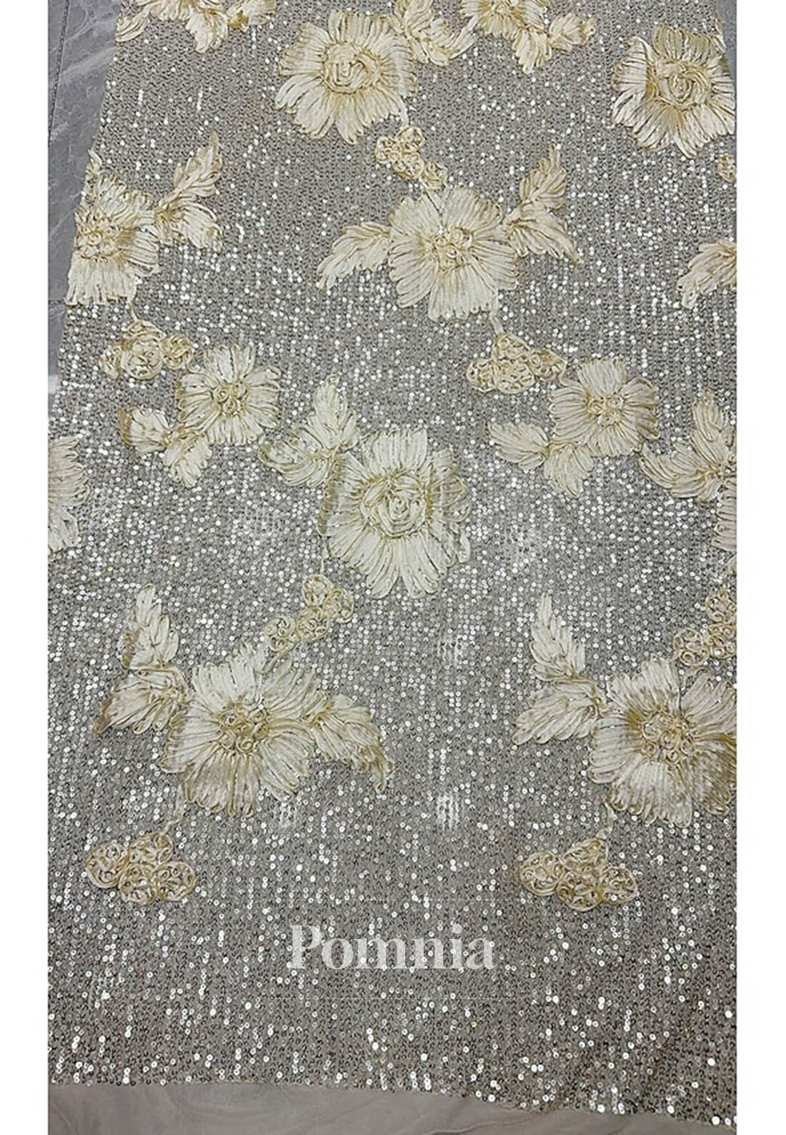 Elegant Long Sleeves V-Neck Floral Appliques Evening Dress