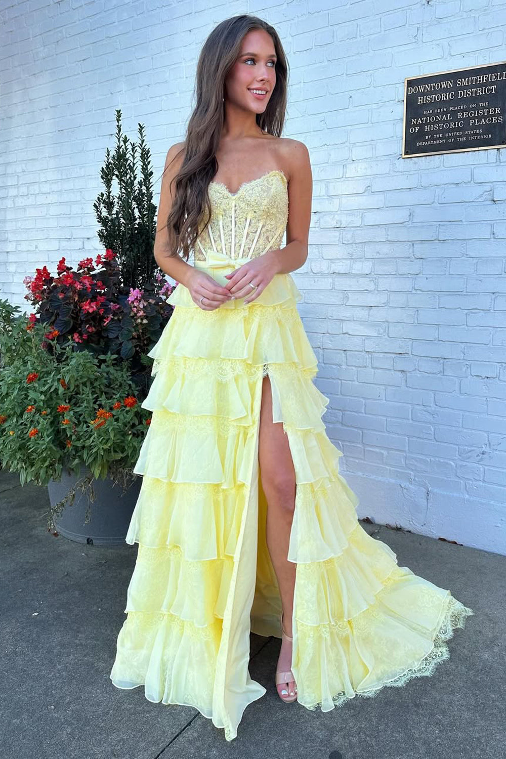 A Line Sweetheart Daffodil Chiffon Tiered Prom Dress with Lace