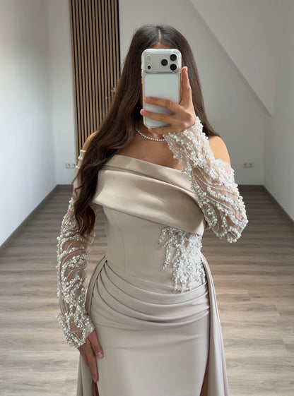 Charming Long Sleeves Square SweepTrain Evening Dress