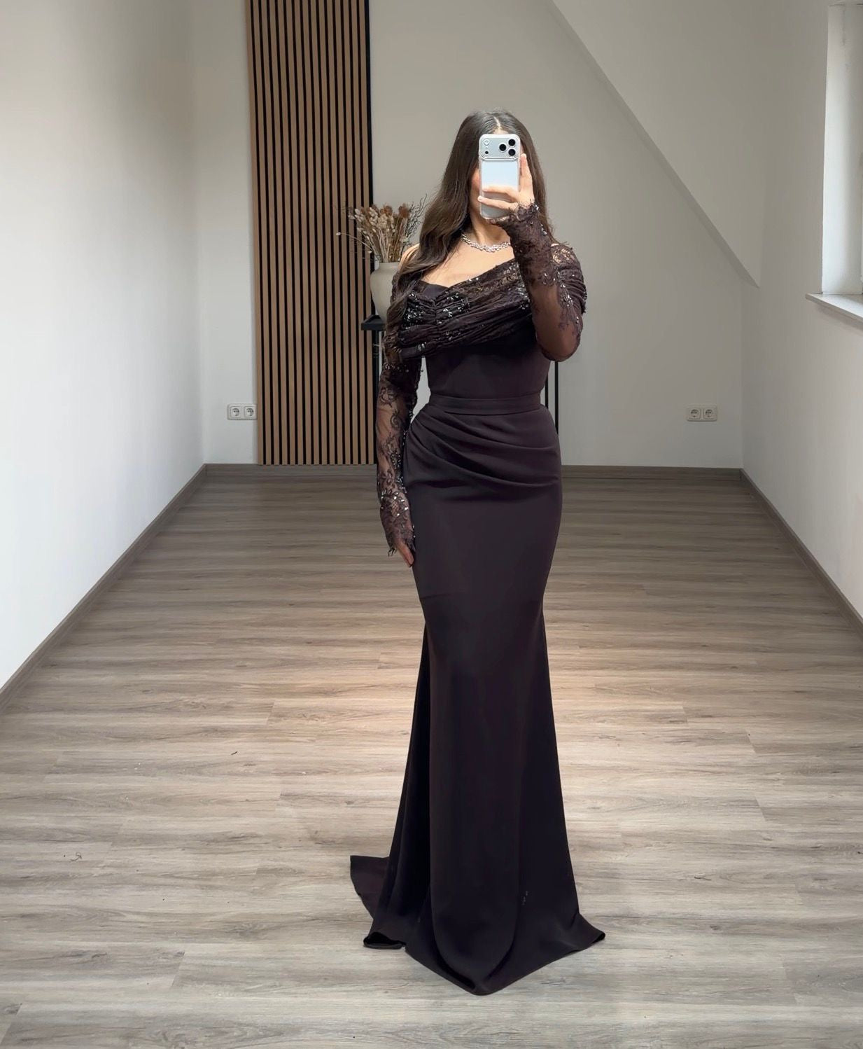 Sheath One Shoulder Long Sleeves Appliques Evening Dress