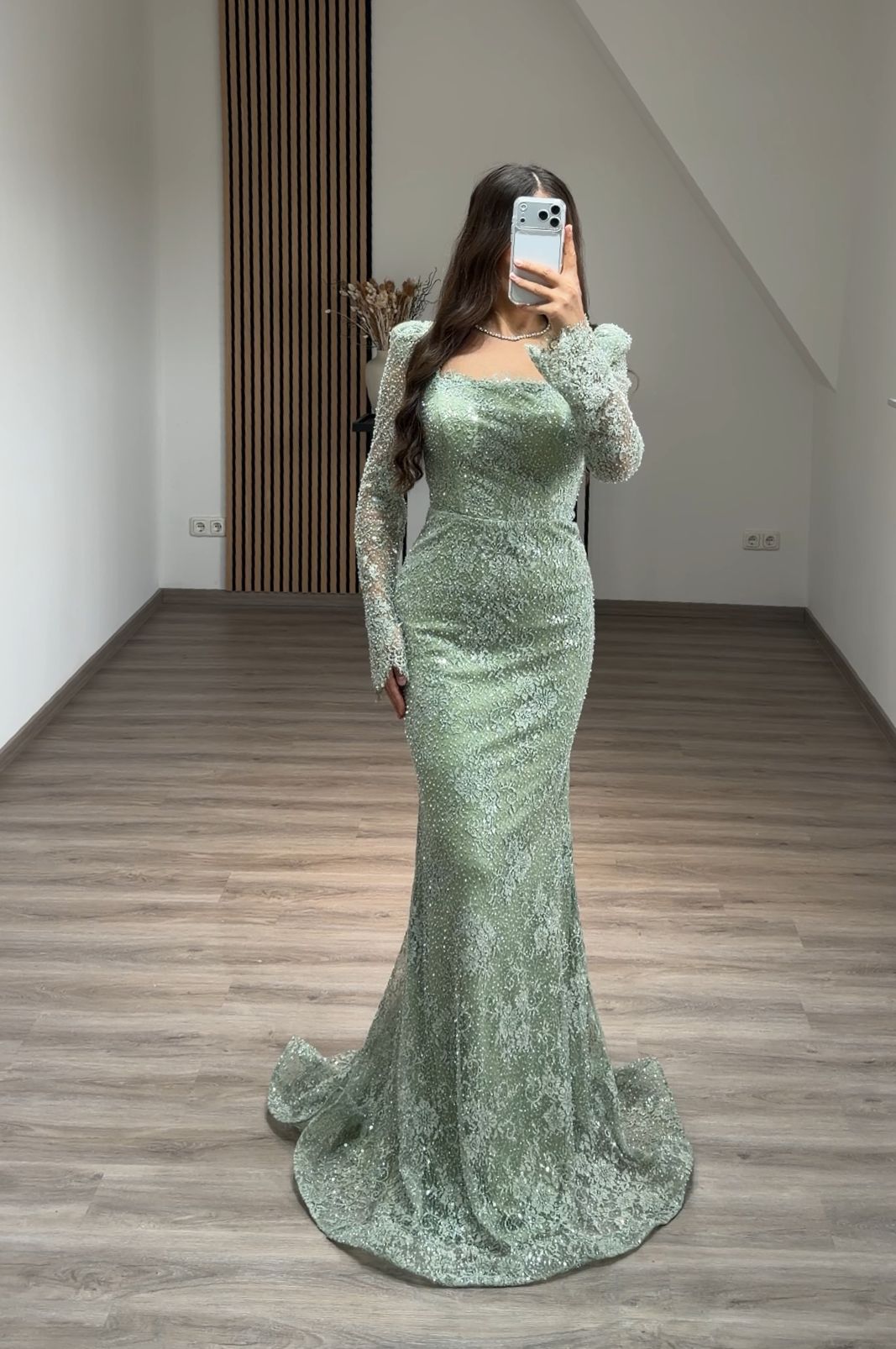 Elegant V-Neck A-Line Sequins Appliques Sleeveless Evening Formal Dress