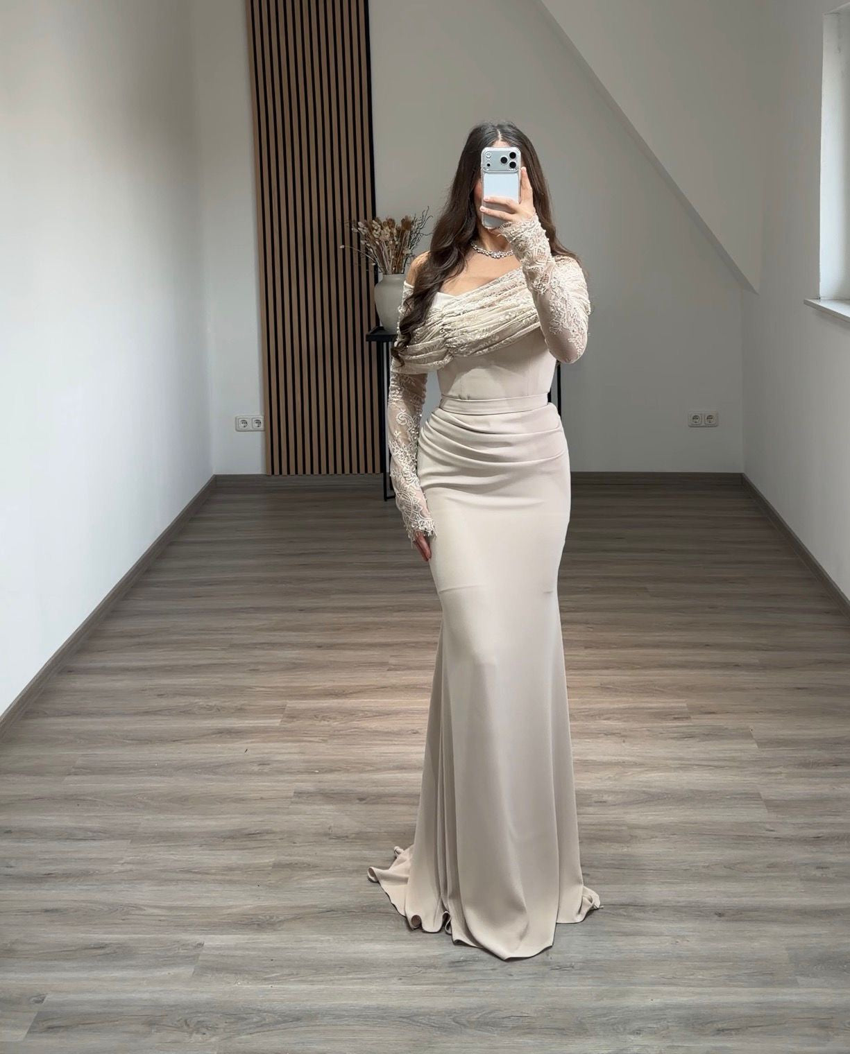 Sheath Long Sleeves High Neck Empire-Waist Formal Evening Dress