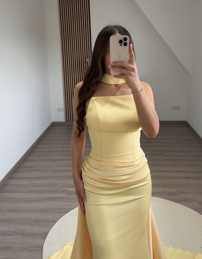 Charming A-Line Strapless Sleeveless Bowknot Evening Dress