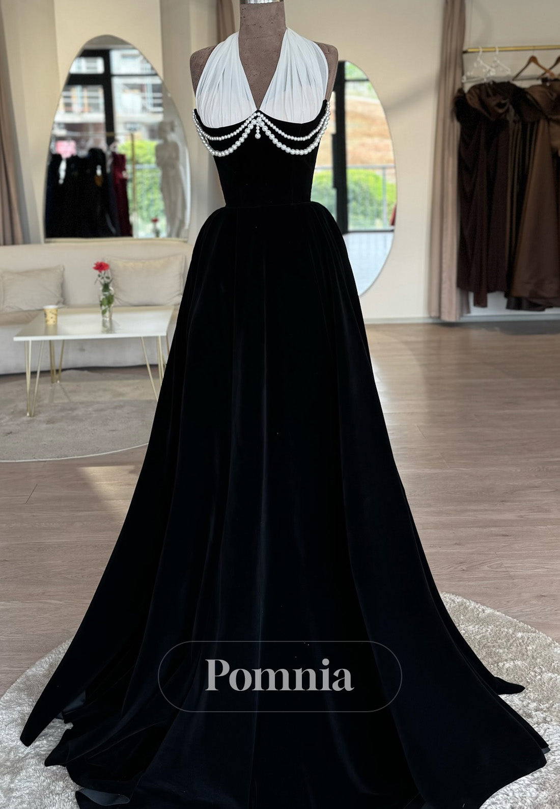 Black Halter Sleeveless Pearls Corset Empire-Waist Prom Dress