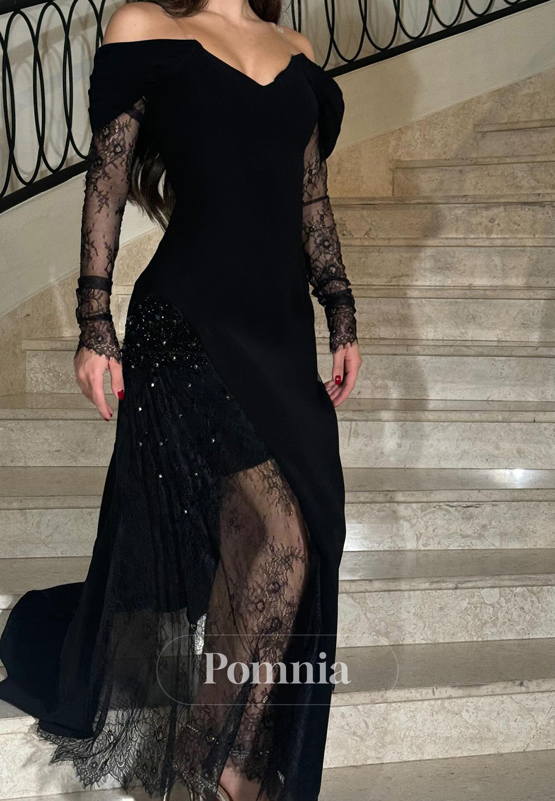 Black Long Sleeves Sweetheart Slit Lace Prom Dress