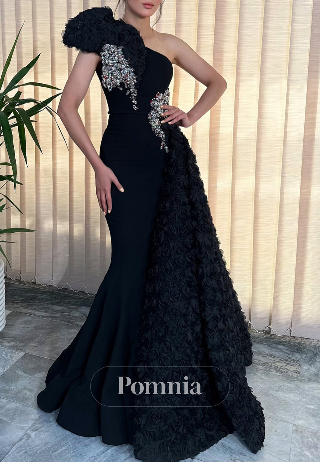 Black One Shoulder Sleeveless Appliques Sequins Evening Dress